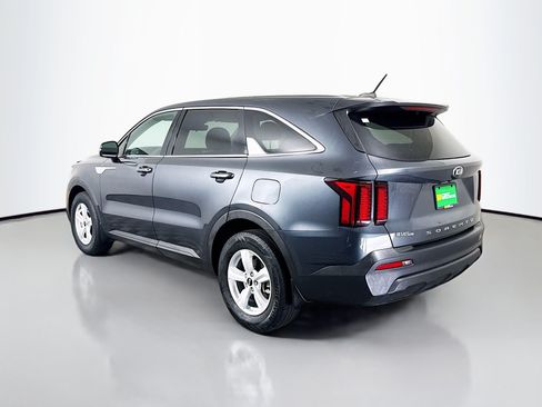 Used 2021 Kia Sorento LX FWD image 7