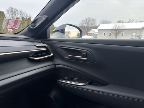 Certified 2026 Toyota Crown Platinum image 8