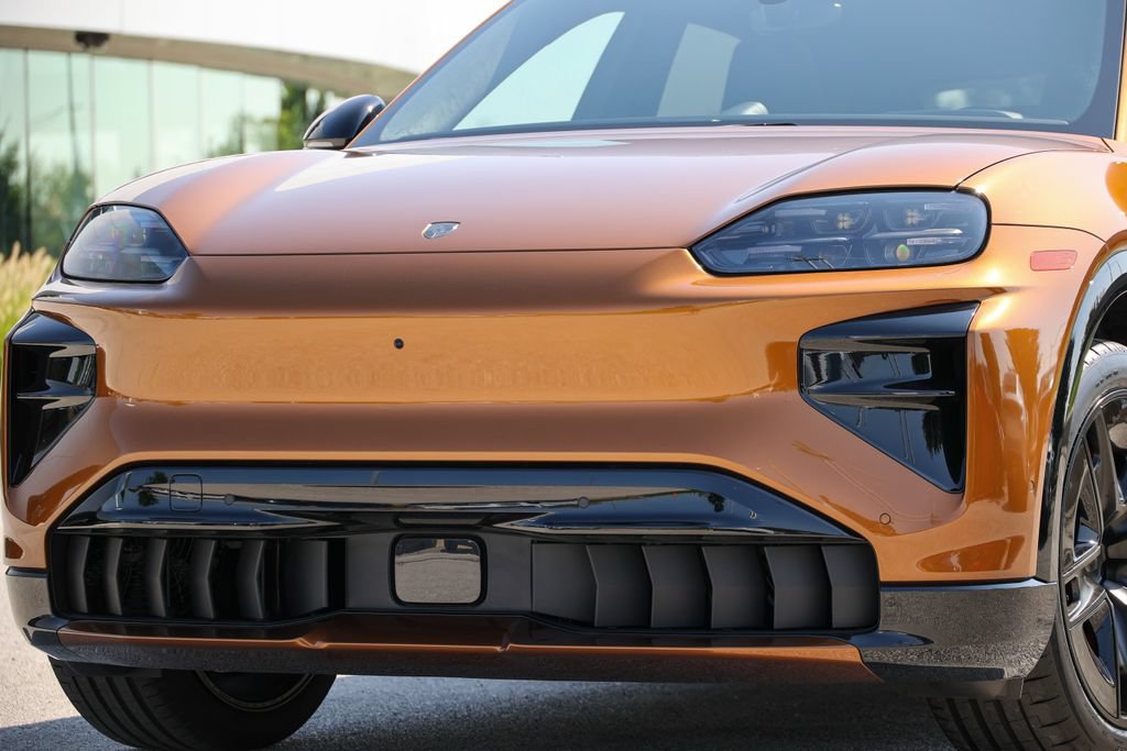 New 2026 Porsche Cayenne Turbo AWD/4WD image 16