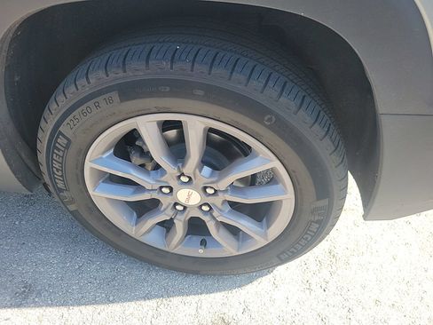 Used 2023 GMC Terrain SLT w/ LPO, Floor Liner Package FWD image 20