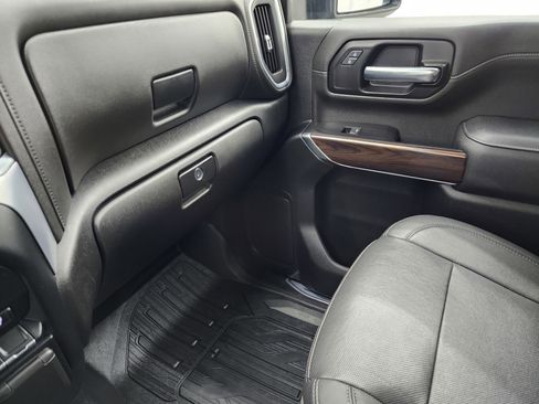 Used 2022 GMC Sierra 2500 SLT w/ LPO, GMC Protection Package image 13