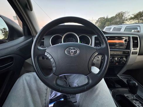 Used 2008 Toyota 4Runner SR5 image 13