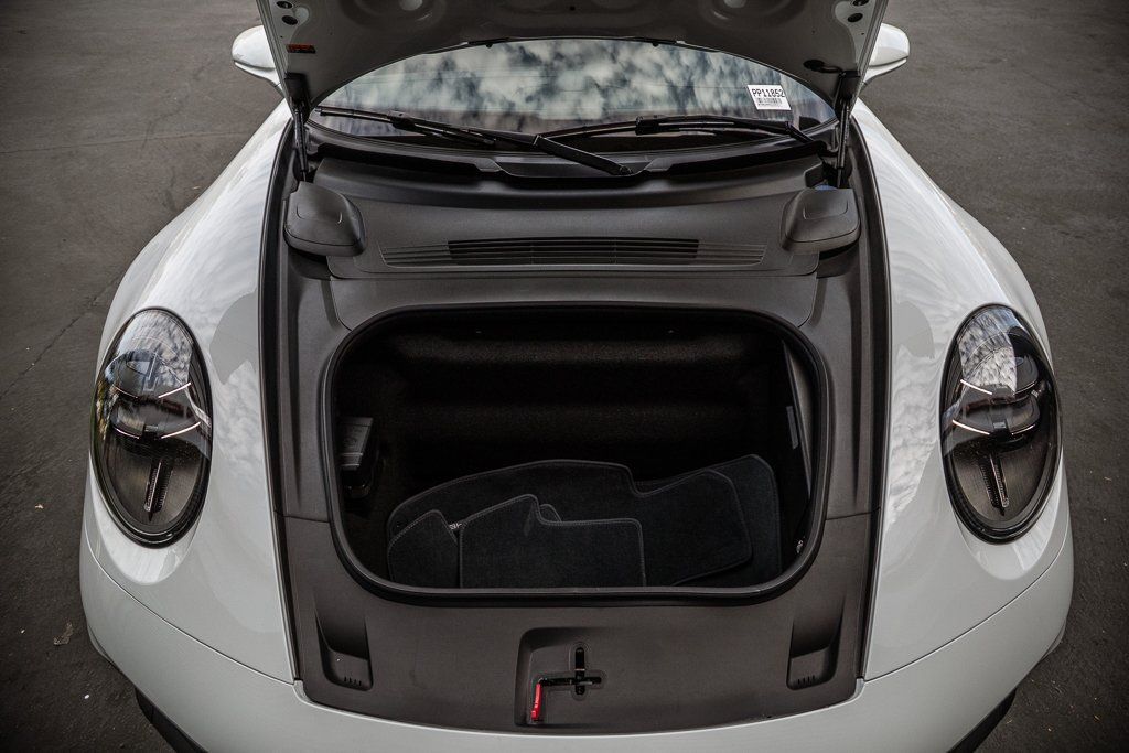 Certified 2025 Porsche 911 Carrera GTS RWD image 22
