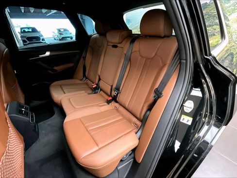 Certified 2023 Audi Q5 2.0T Premium Plus w/ Premium Plus Package image 21