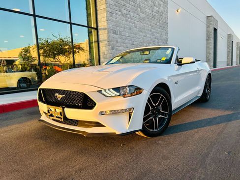 Used 2019 Ford Mustang GT Premium RWD image 6