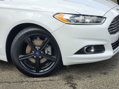 Used 2016 Ford Fusion SE FWD image 6