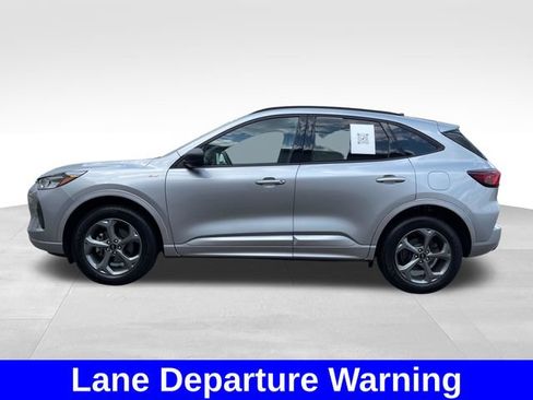 Used 2024 Ford Escape ST-Line w/ Tech Pack #1 AWD/4WD image 2