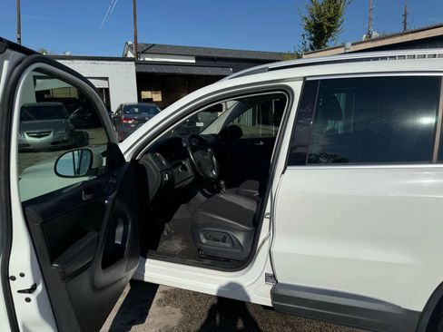 Used 2017 Volkswagen Tiguan Wolfsburg Edition FWD image 7