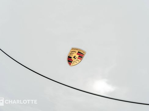 Used 2019 Porsche 911 Carrera T image 5