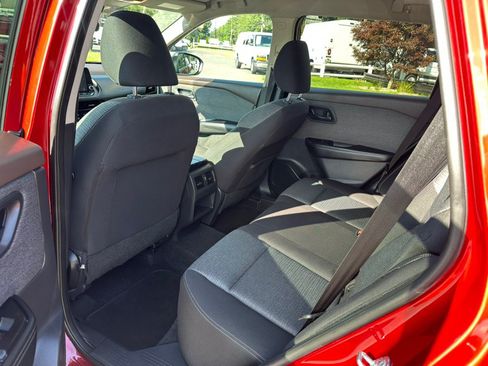 Used 2021 Nissan Rogue S AWD/4WD image 15