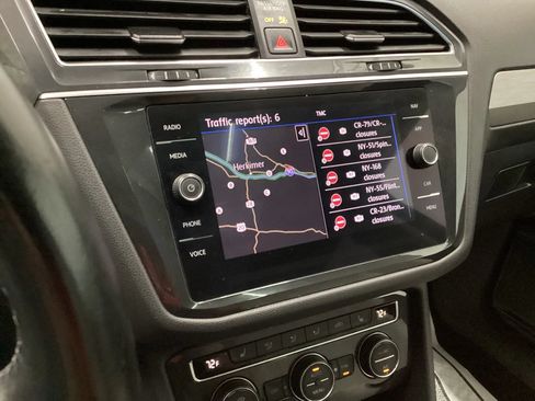 Used 2019 Volkswagen Tiguan SEL AWD/4WD image 20