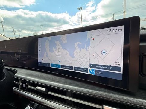 Used 2025 Hyundai Santa Fe Limited image 28