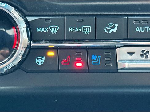 Used 2024 Ford F350 King Ranch w/ FX4 Off-Road Package image 21