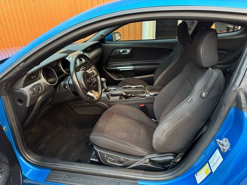 Used 2019 Ford Mustang GT image 13