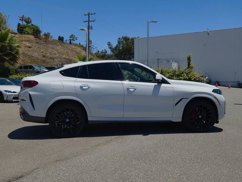 New 2027 BMW X6 xDrive40i w/ Premium Package AWD/4WD image 3