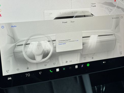 Used 2022 Tesla Model Y Long Range image 18