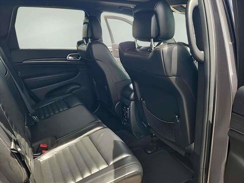 Used 2018 Jeep Grand Cherokee Limited AWD/4WD image 24