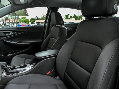 Used 2023 Chevrolet Malibu LS FWD image 15