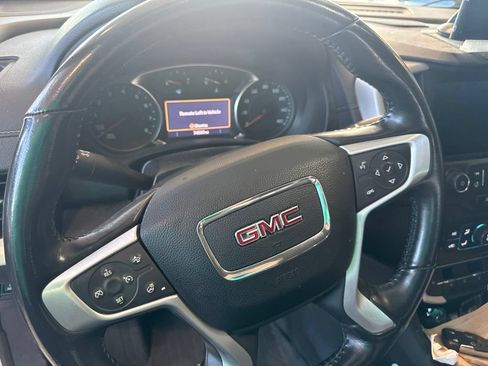 Used 2022 GMC Terrain SLT w/ Infotainment Package II AWD/4WD image 16
