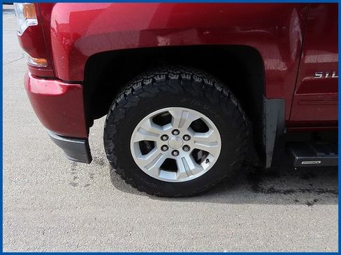 Used 2017 Chevrolet Silverado 1500 LT w/ All Star Edition AWD/4WD image 4