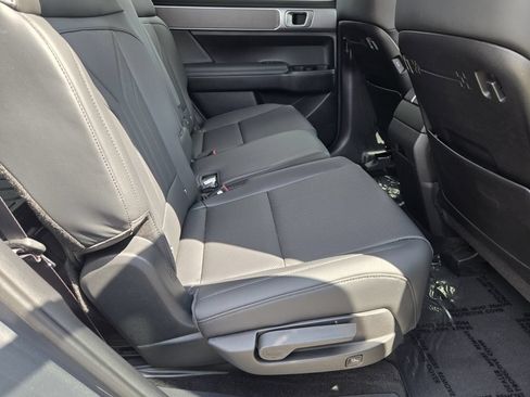 Certified 2026 Hyundai Santa Fe SEL FWD image 15