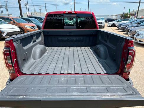 Used 2018 GMC Sierra 1500 Denali AWD/4WD image 8
