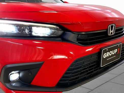 Used 2022 Honda Civic Touring image 32