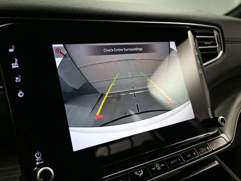 Used 2024 Jeep Wagoneer Series II w/ Flexible Seating Group image 17