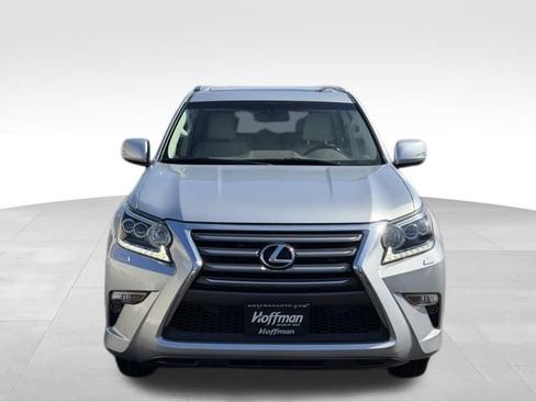 Used 2019 Lexus GX 460 Premium w/ Premium Package image 2