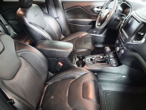 Used 2023 Jeep Cherokee Altitude Lux image 53