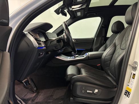 Used 2023 BMW X5 xDrive40i w/ M Sport Package AWD/4WD image 16