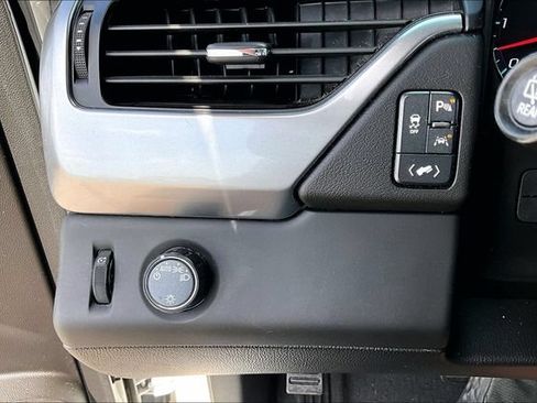 Used 2020 Chevrolet Tahoe LT RWD image 15