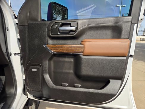 Used 2023 Chevrolet Silverado 2500 High Country w/ LPO, Hitch Package image 31