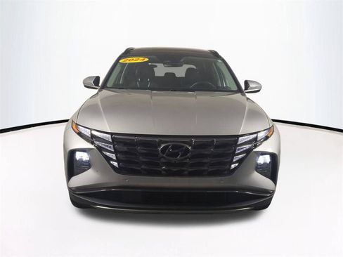 Used 2024 Hyundai Tucson Limited FWD image 3