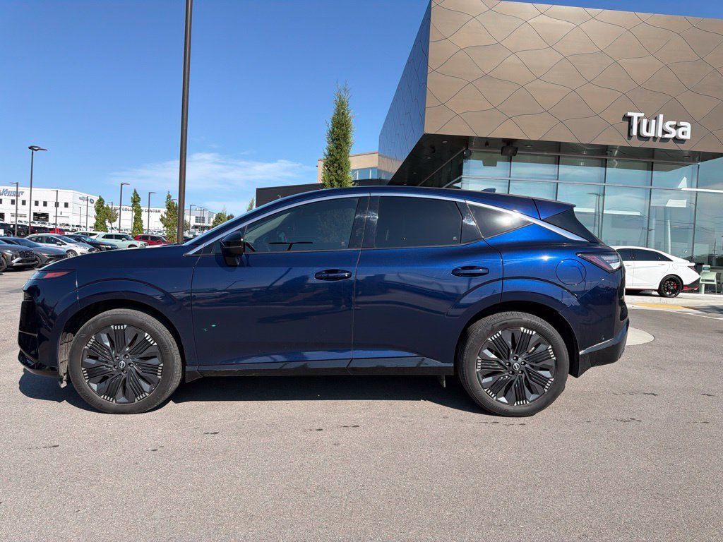 Used 2025 Nissan Murano Platinum w/ Cargo Package AWD/4WD image 1