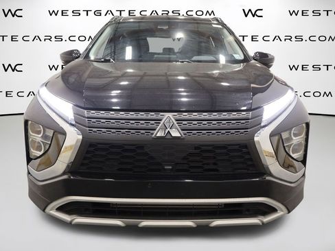 Used 2023 Mitsubishi Eclipse Cross SE image 4