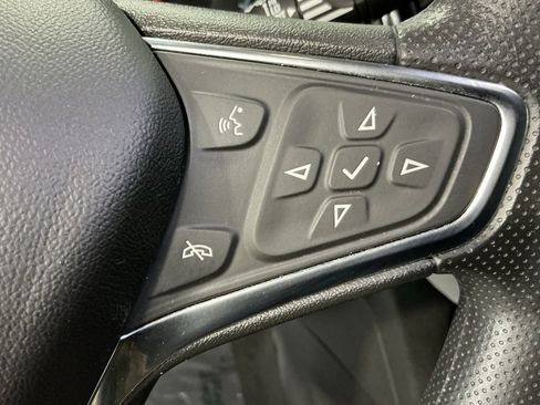 Used 2020 Chevrolet Equinox LS image 10