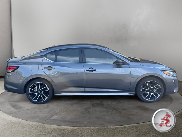 Used 2025 Nissan Sentra SR FWD image 8