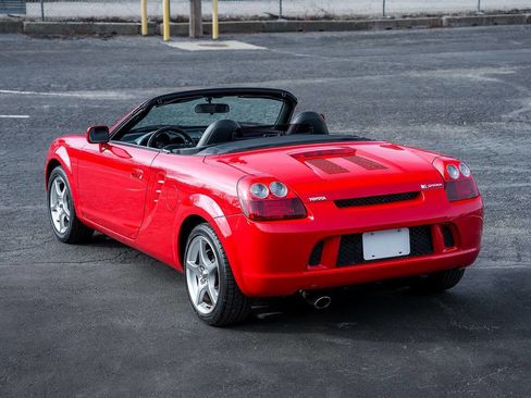 Used 2003 Toyota MR2 image 27