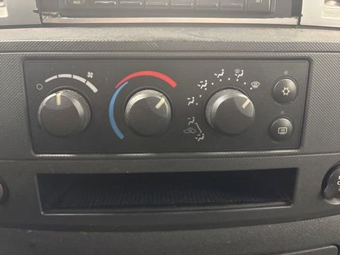 Used 2007 Dodge Ram 1500 Truck SLT w/ Quad Cab Big Horn Value Group image 33