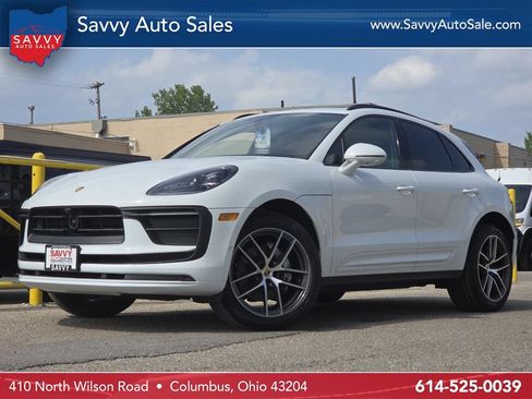 Used 2023 Porsche Macan Turbo AWD/4WD image 1