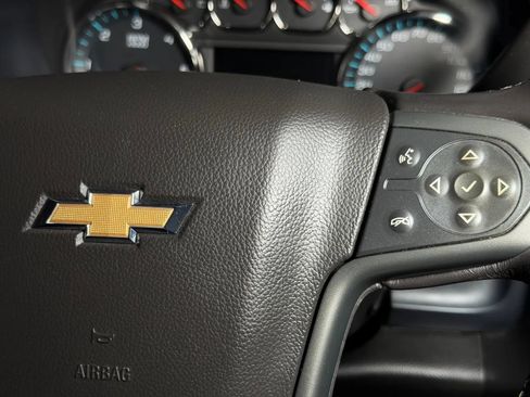 Used 2018 Chevrolet Silverado 1500 LT w/ All Star Edition RWD image 29