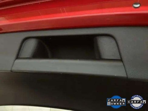 Used 2024 Volkswagen Taos SE image 8