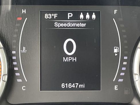 Used 2019 Jeep Renegade Latitude FWD image 13