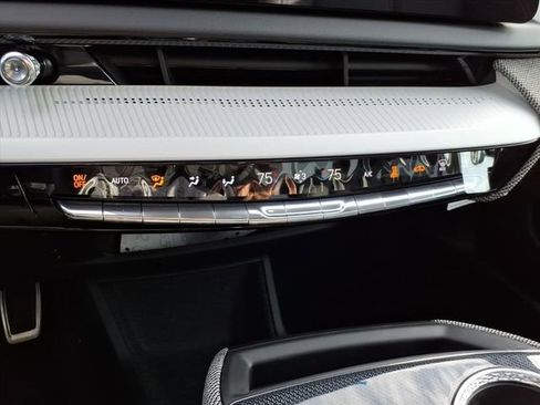 New 2026 Cadillac Optiq Sport 1 image 31