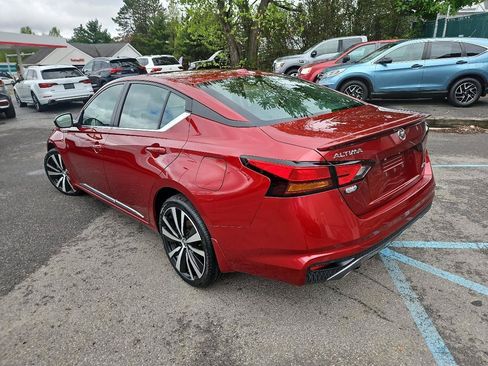 Used 2019 Nissan Altima 2.5 SR w/ SR Premium Package AWD/4WD image 5