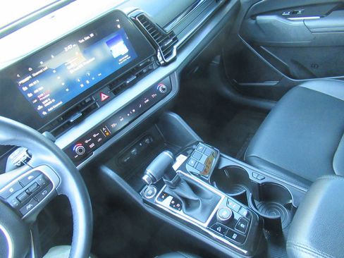 Used 2023 Kia Sportage EX image 27