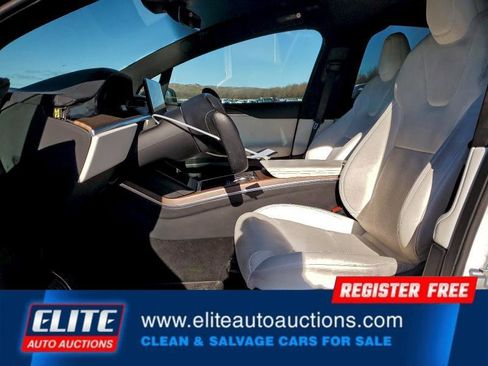 Used 2023 Tesla Model X image 14