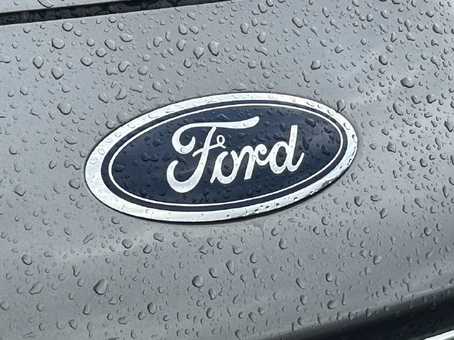 Used 2022 Ford Escape Titanium w/ Class II Trailer Tow Package AWD/4WD image 10