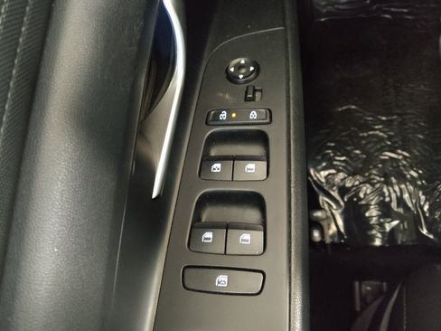 Used 2024 Hyundai Elantra SEL image 27